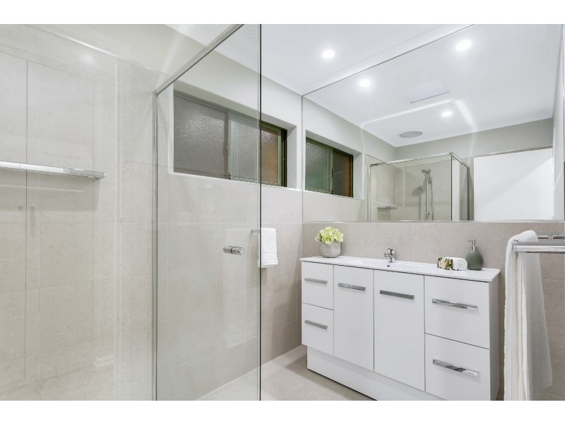 2/7 Moorea Court, West Lakes SA 5021