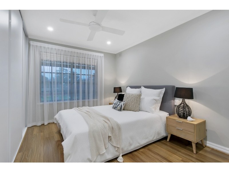 2/7 Moorea Court, West Lakes SA 5021