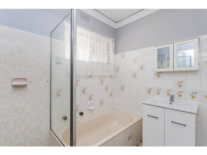 18 Wheadon Street, Osborne SA 5017