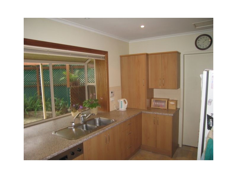 16 Catherine Avenue, Flinders Park SA 5025