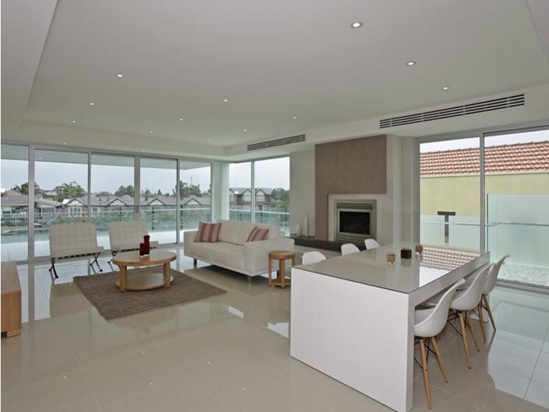 11/155 Brebner Drive, West Lakes SA 5021