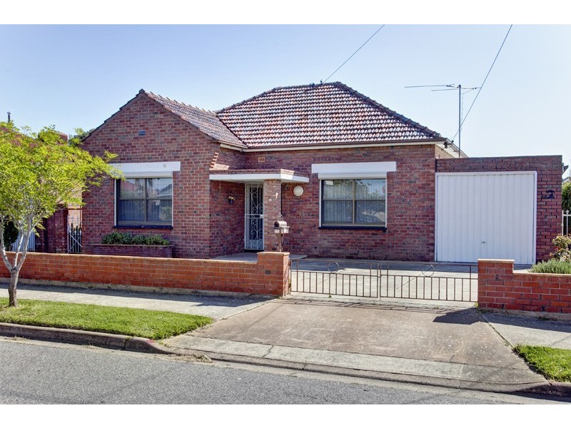 64 Oval Avenue, Woodville South SA 5011