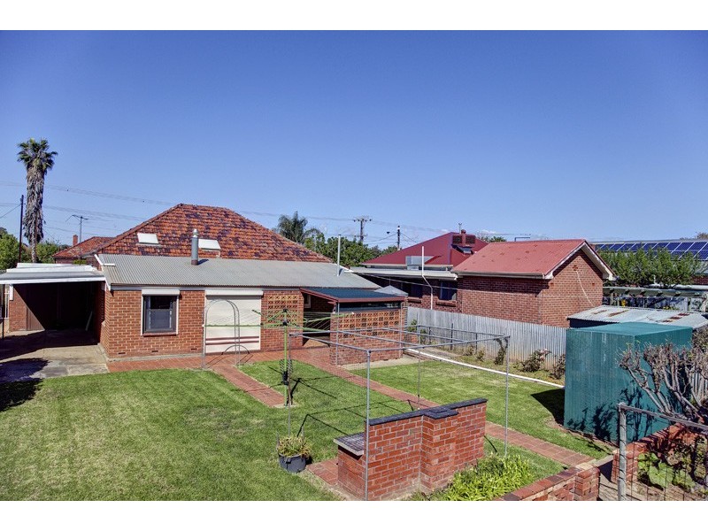64 Oval Avenue, Woodville South SA 5011