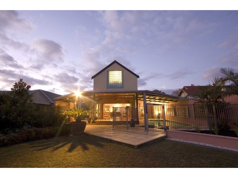 9 Kintore Ave, Prospect SA 5082