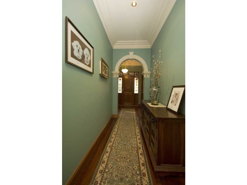 9 Kintore Ave, Prospect SA 5082