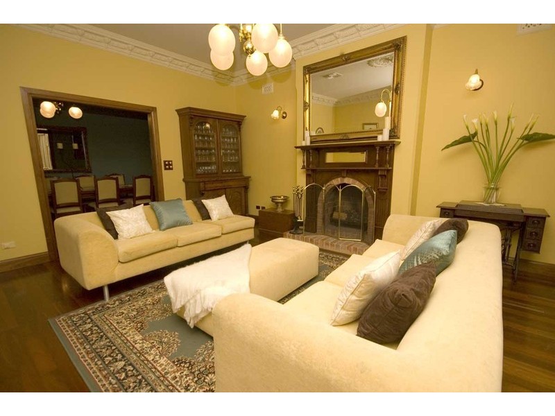 9 Kintore Ave, Prospect SA 5082