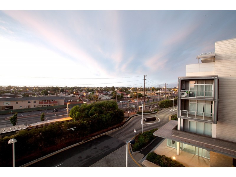 402/ 12-14 Wirra Drive, New Port SA 5015