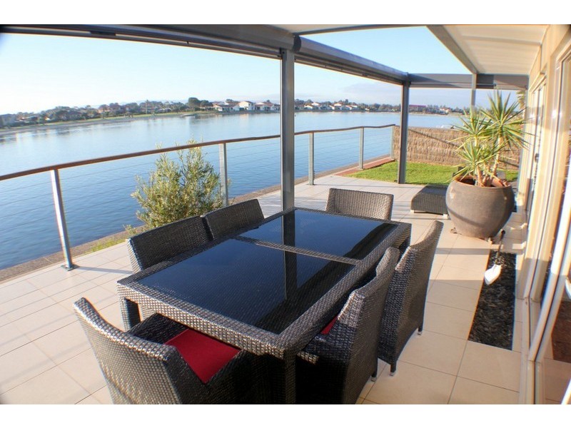 11/74 Military Road, Tennyson SA 5022
