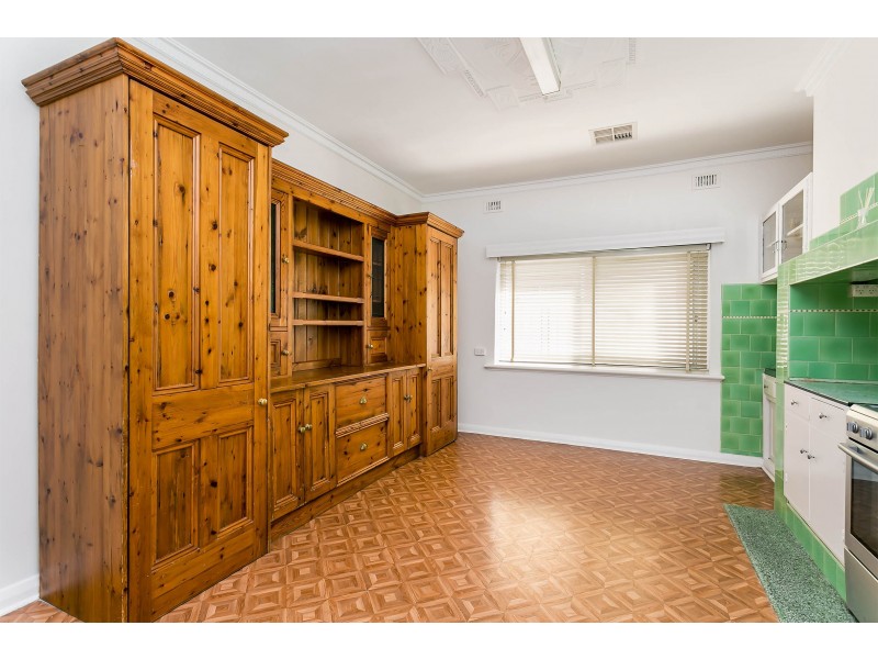 58 Kingborn Avenue, Seaton SA 5023