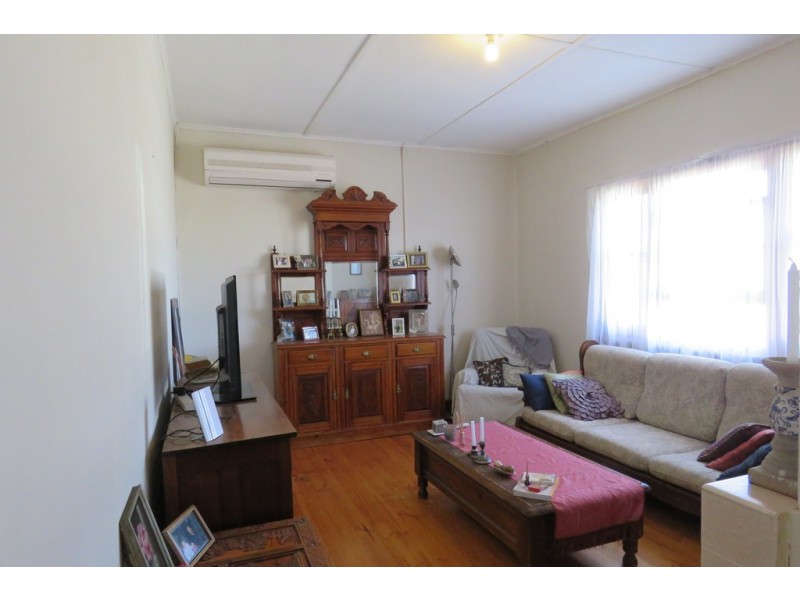 3 Edmund Street, Port Broughton SA 5522