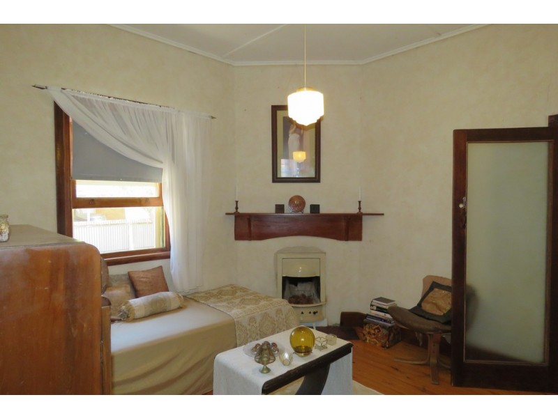 3 Edmund Street, Port Broughton SA 5522