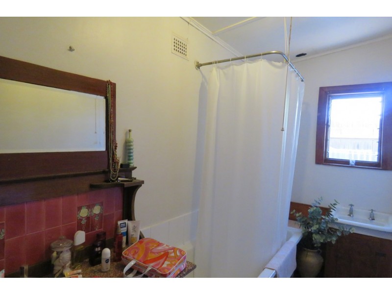 3 Edmund Street, Port Broughton SA 5522