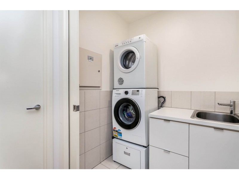 1/6-8 Hurtle Parade, Mawson Lakes SA 5095