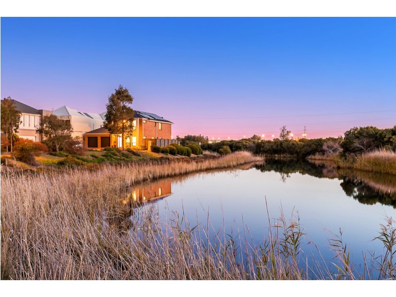 12 Pelican Lane, Mawson Lakes SA 5095