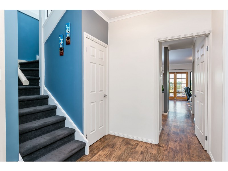 12 Pelican Lane, Mawson Lakes SA 5095