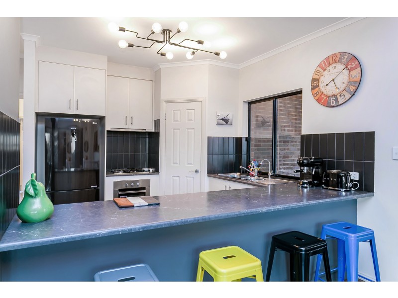 12 Pelican Lane, Mawson Lakes SA 5095