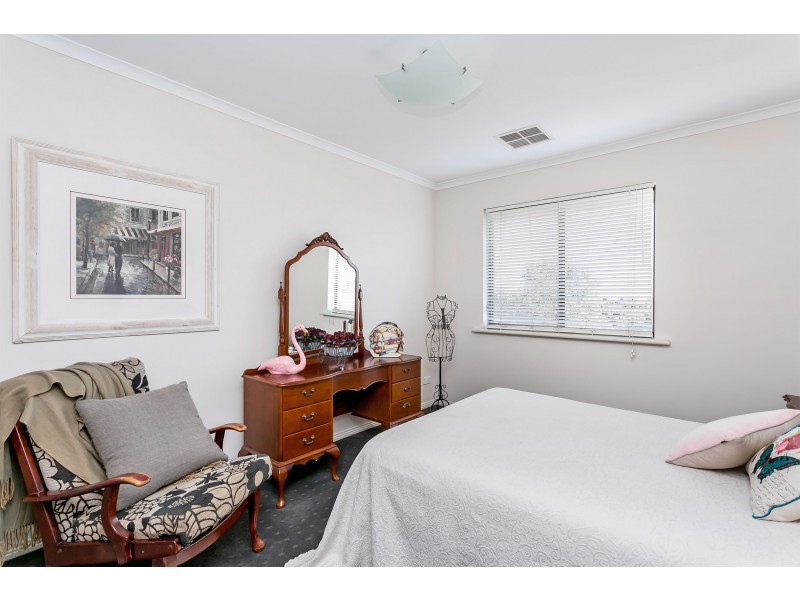 12 Pelican Lane, Mawson Lakes SA 5095