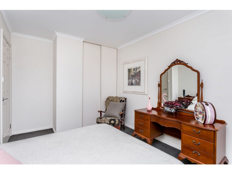 12 Pelican Lane, Mawson Lakes SA 5095