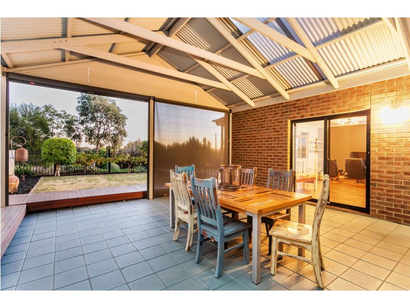 12 Pelican Lane, Mawson Lakes SA 5095