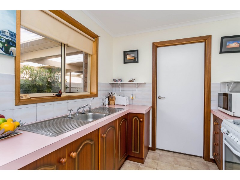 2/102 Macedonia Street, North Haven SA 5018