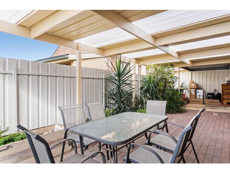 2/102 Macedonia Street, North Haven SA 5018