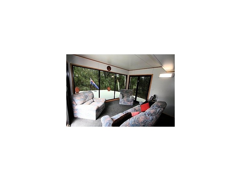 Paddleboat Bruces Bend Marina, Mildura VIC 3500