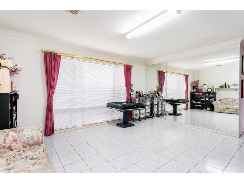 1 Knapman Crescent, Port Adelaide SA 5015