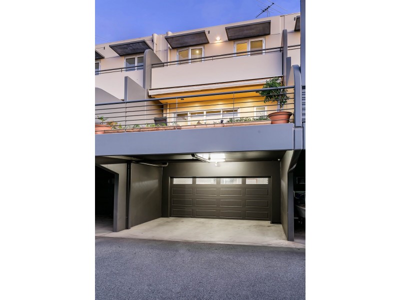 27 Ray Street, Findon SA 5023