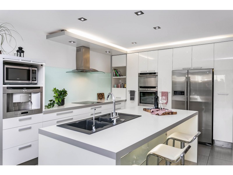 27 Ray Street, Findon SA 5023