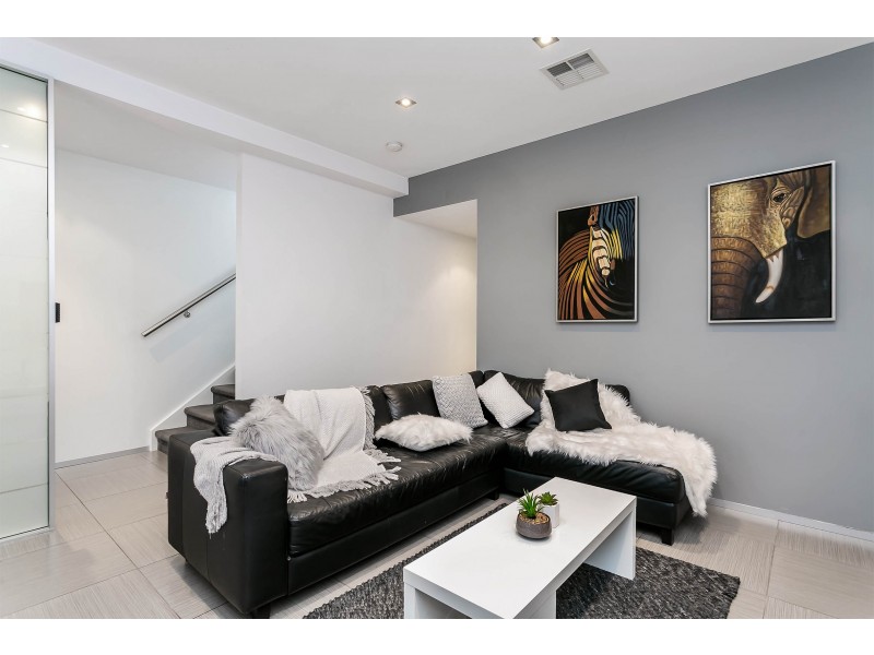 27 Ray Street, Findon SA 5023