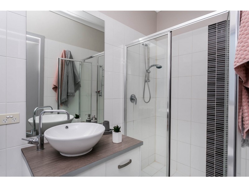 27 Ray Street, Findon SA 5023