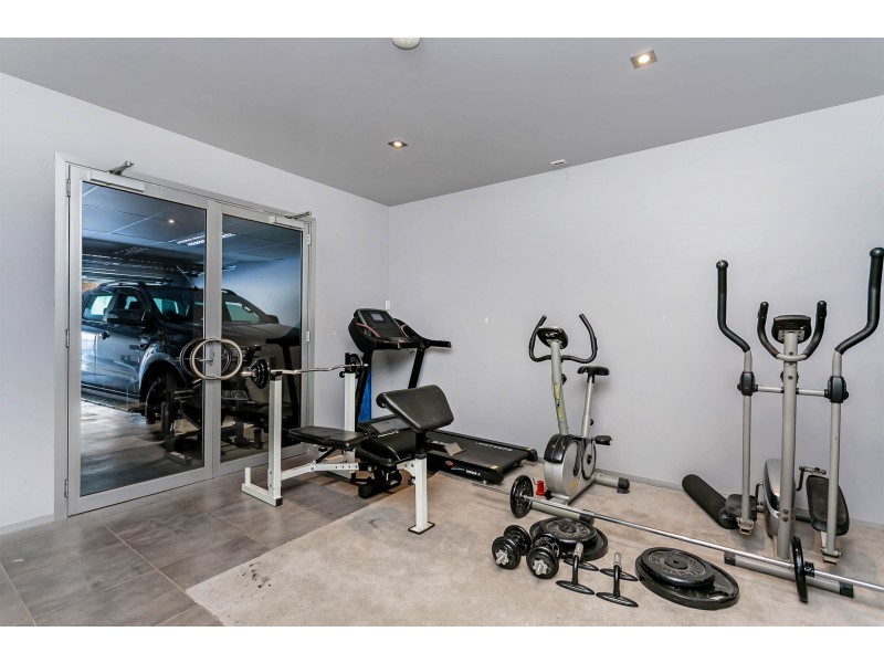 27 Ray Street, Findon SA 5023