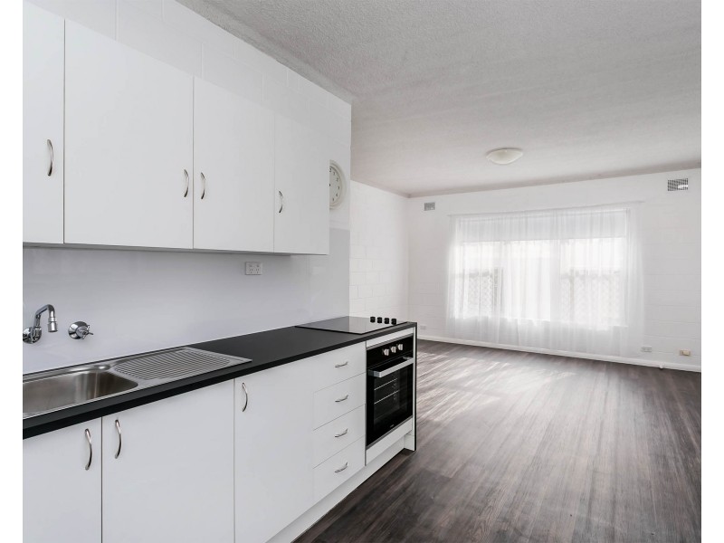 4/97 Esplanade, Semaphore SA 5019