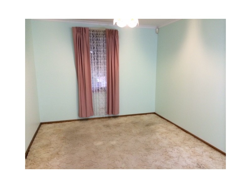 4 Wilterna Crescent, Smithfield SA 5114