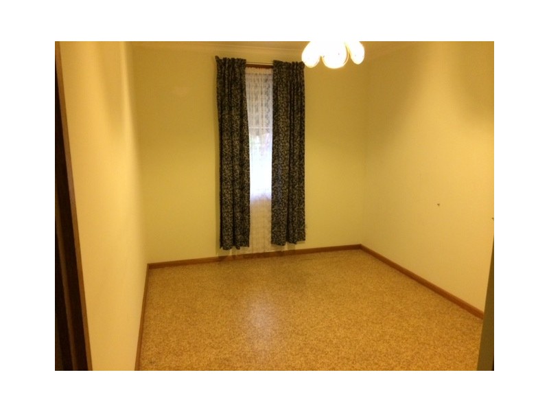 4 Wilterna Crescent, Smithfield SA 5114