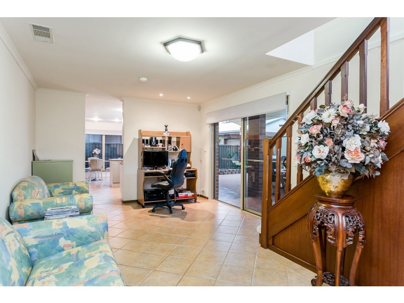 8 Revere Drive, North Haven SA 5018