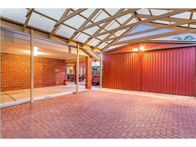 8 Revere Drive, North Haven SA 5018