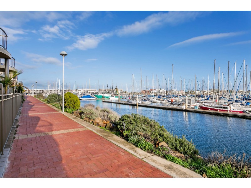 3/12 Arcadia Court, North Haven SA 5018