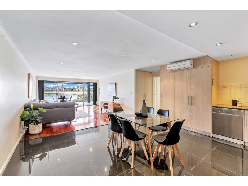 11/74 Military Road, Tennyson SA 5022