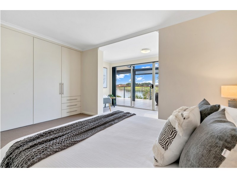 11/74 Military Road, Tennyson SA 5022