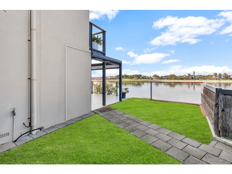 11/74 Military Road, Tennyson SA 5022