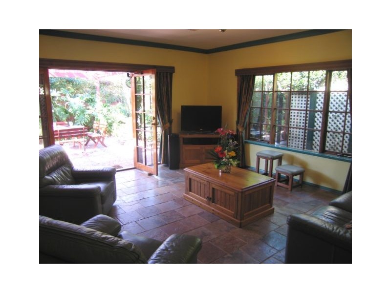 8 St James Boulevard, Brompton SA 5007
