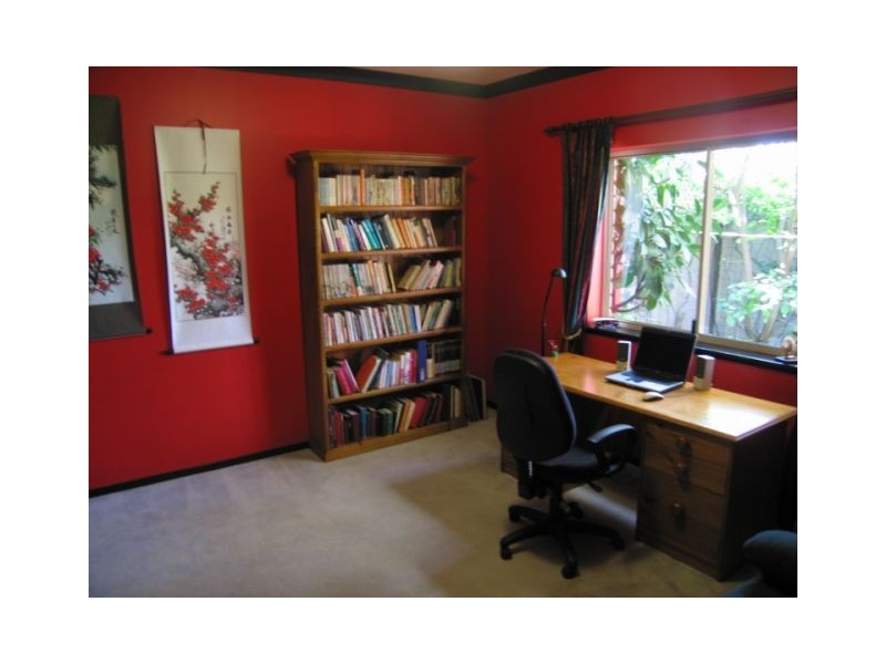 8 St James Boulevard, Brompton SA 5007