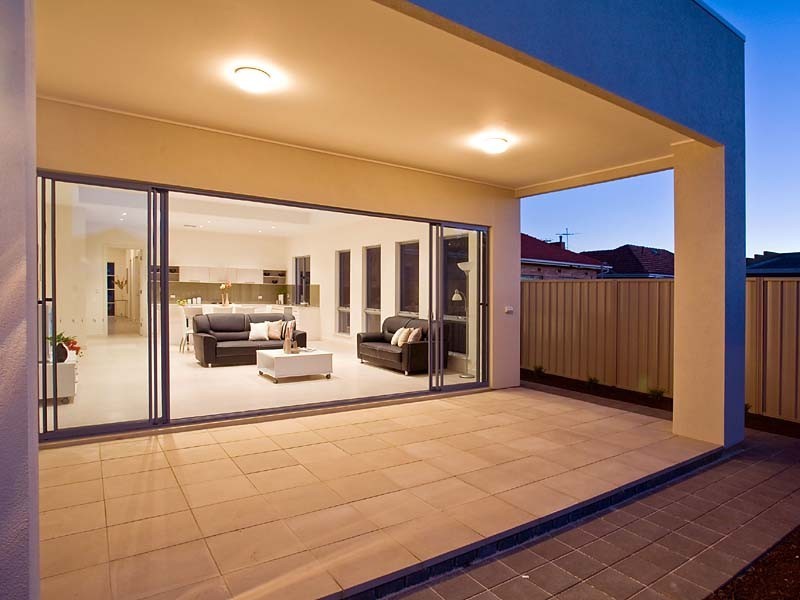 6 Henley Avenue, Henley Beach SA 5022
