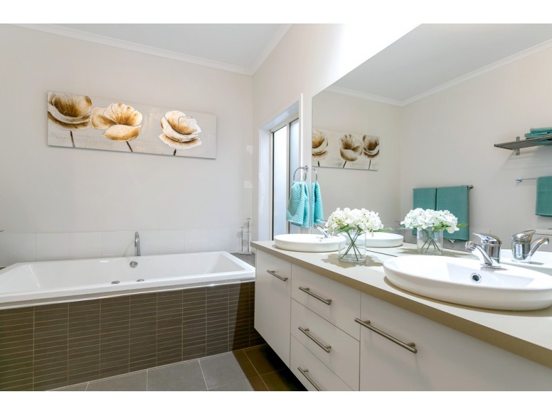 14 Koowarra Terrace, Largs North SA 5016