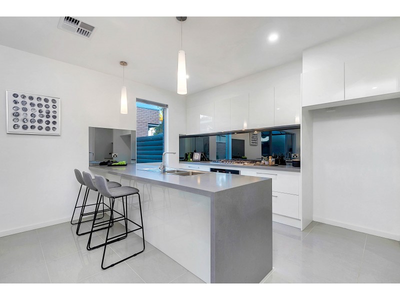 16A Charlotte Court, Grange SA 5022