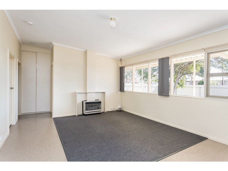 28 Bristol Cres, Taperoo SA 5017