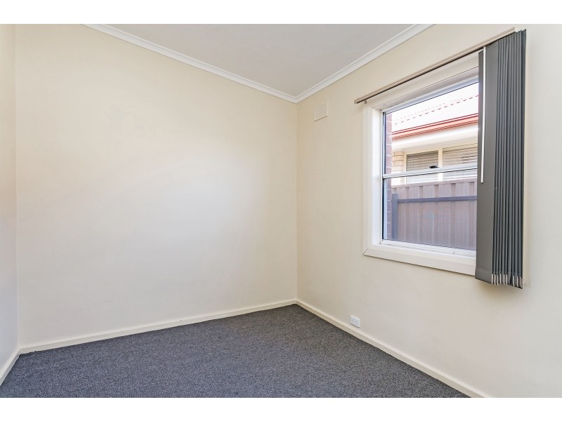 28 Bristol Cres, Taperoo SA 5017