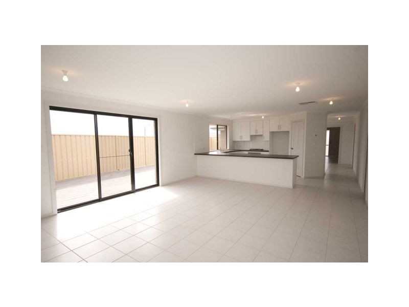 42 Basin Street, Aldinga Beach SA 5173