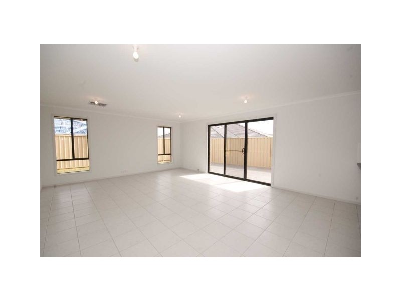 42 Basin Street, Aldinga Beach SA 5173